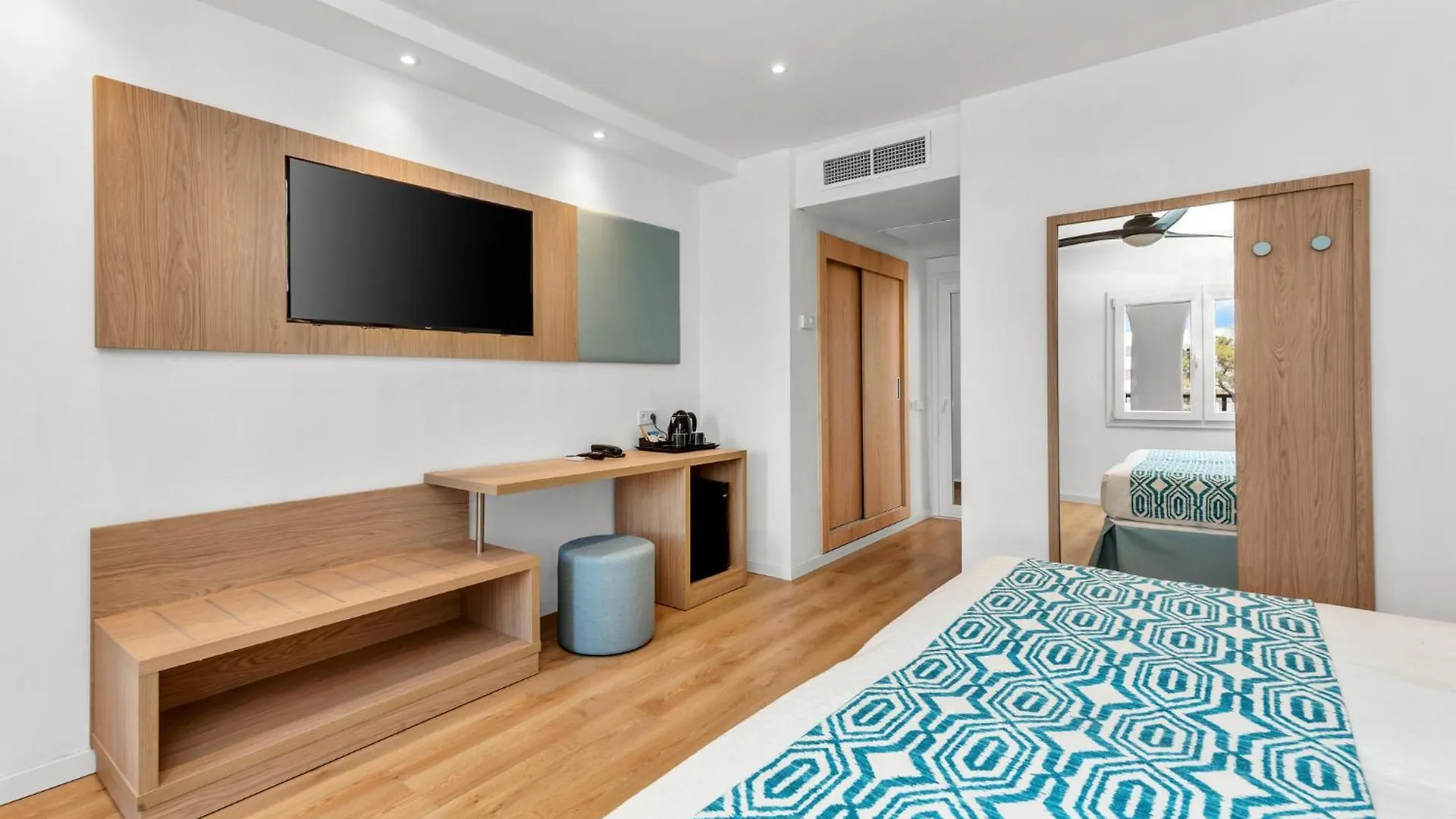 Hotel Palia Dolce Farniente 3 Sup Cala D´Or 3*,  Espanha